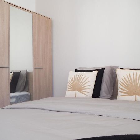 Appartement Cosy Et De Bon Standing 퐁트네수부아 외부 사진